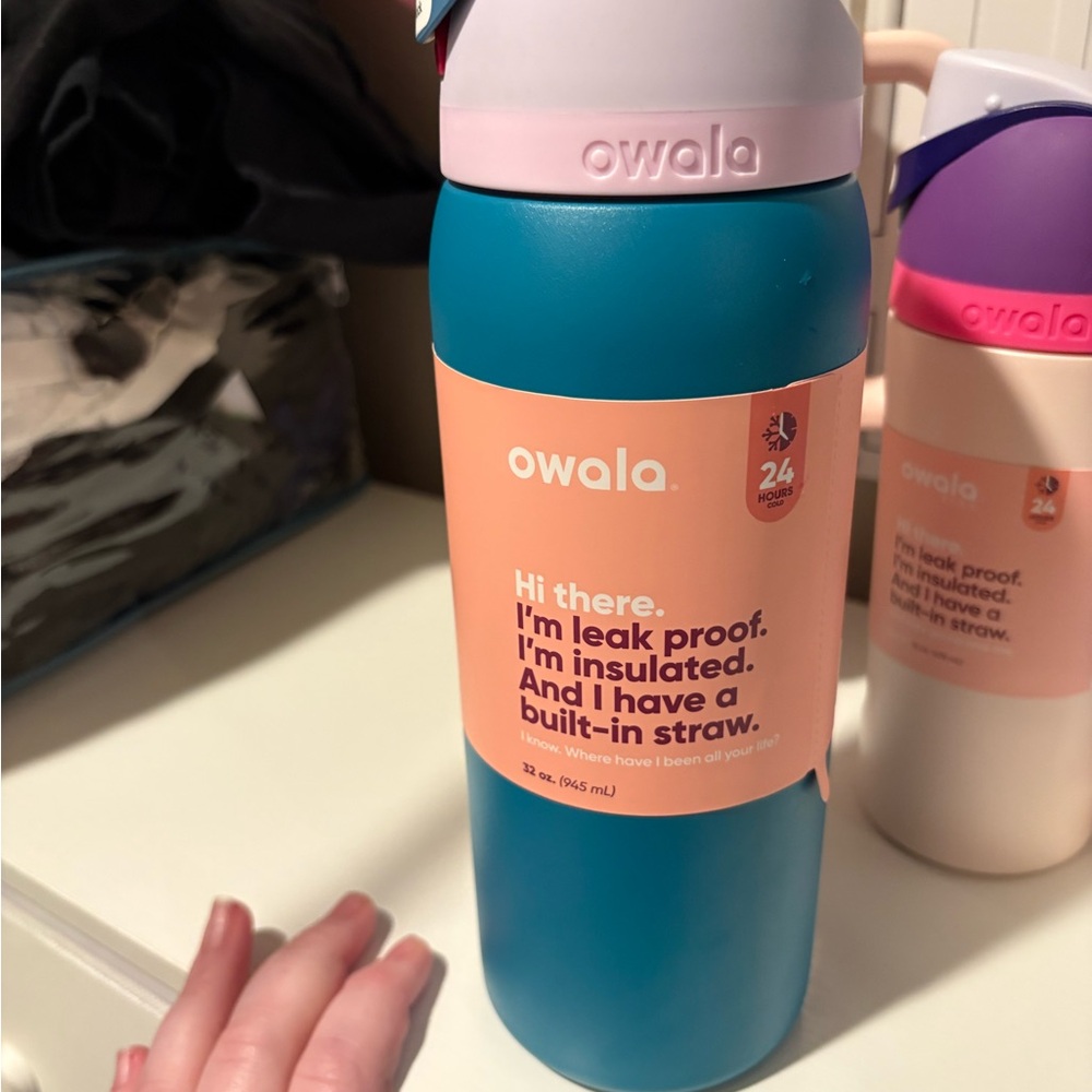 Owala Leak-Proof Water Bottle Collection - Pink, Purple, Blue - Picture 6 of 6